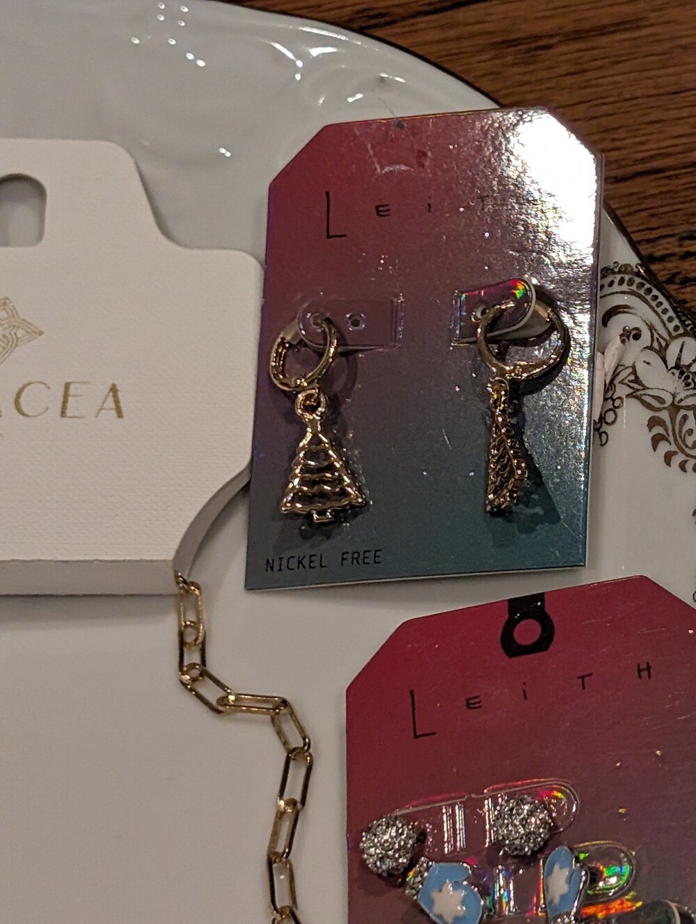 Christmas JEWELRY BUNDLE - Picture 5 of 7